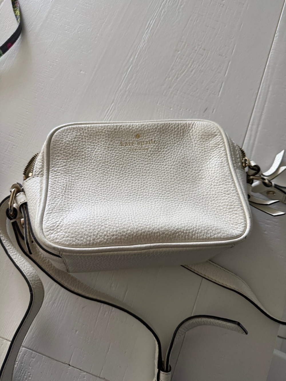 kate spade white pebbled leather crossbody camera bag with gold-tone logo